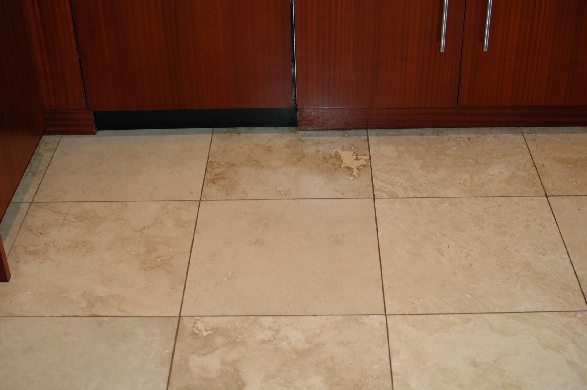 Kitchen Dirty Grout