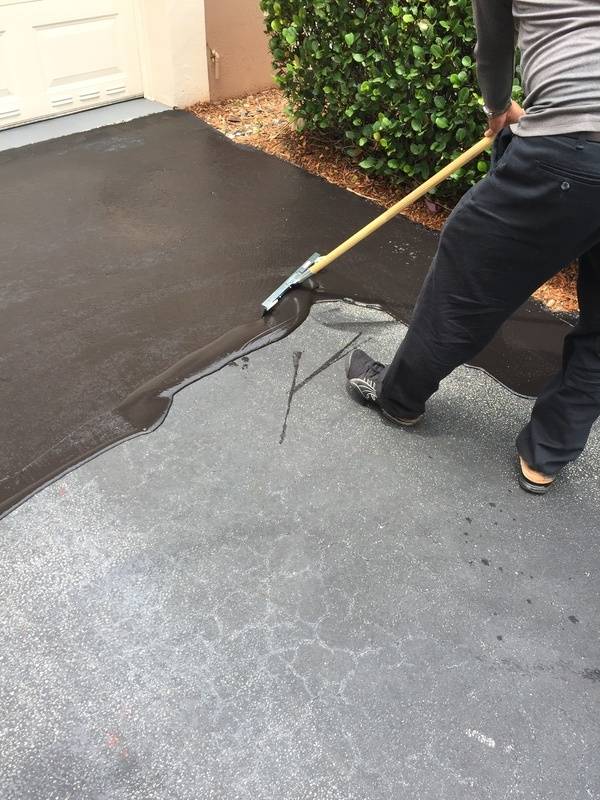 Blacktop Sealer driveway coating