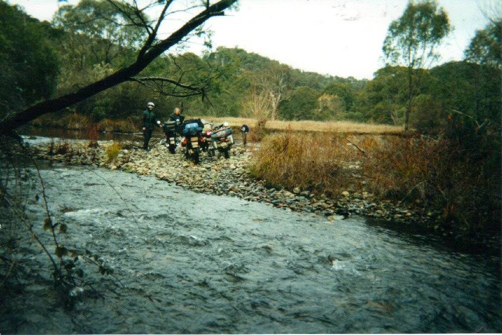 1990 Alpine Rally @ Perkins Flat - either side of the river at Perkins Flat