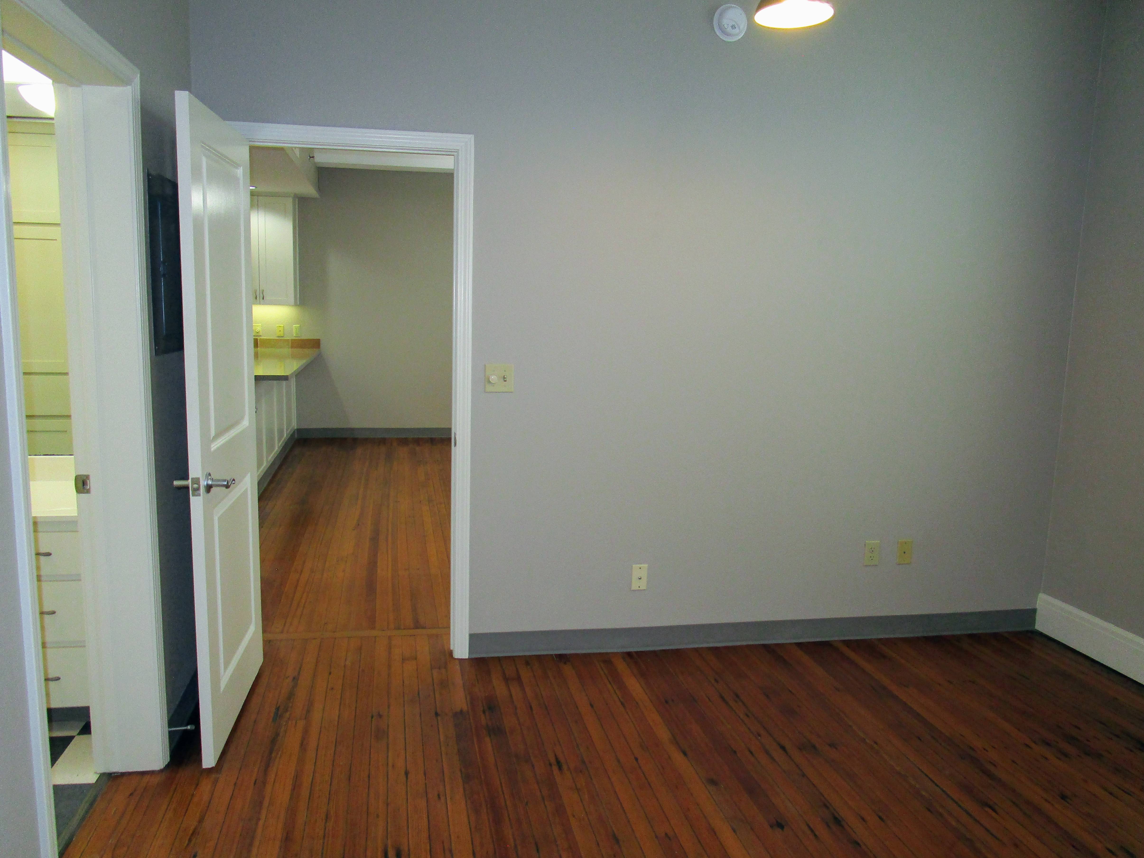 Apartment Home #530, Floor Plan E