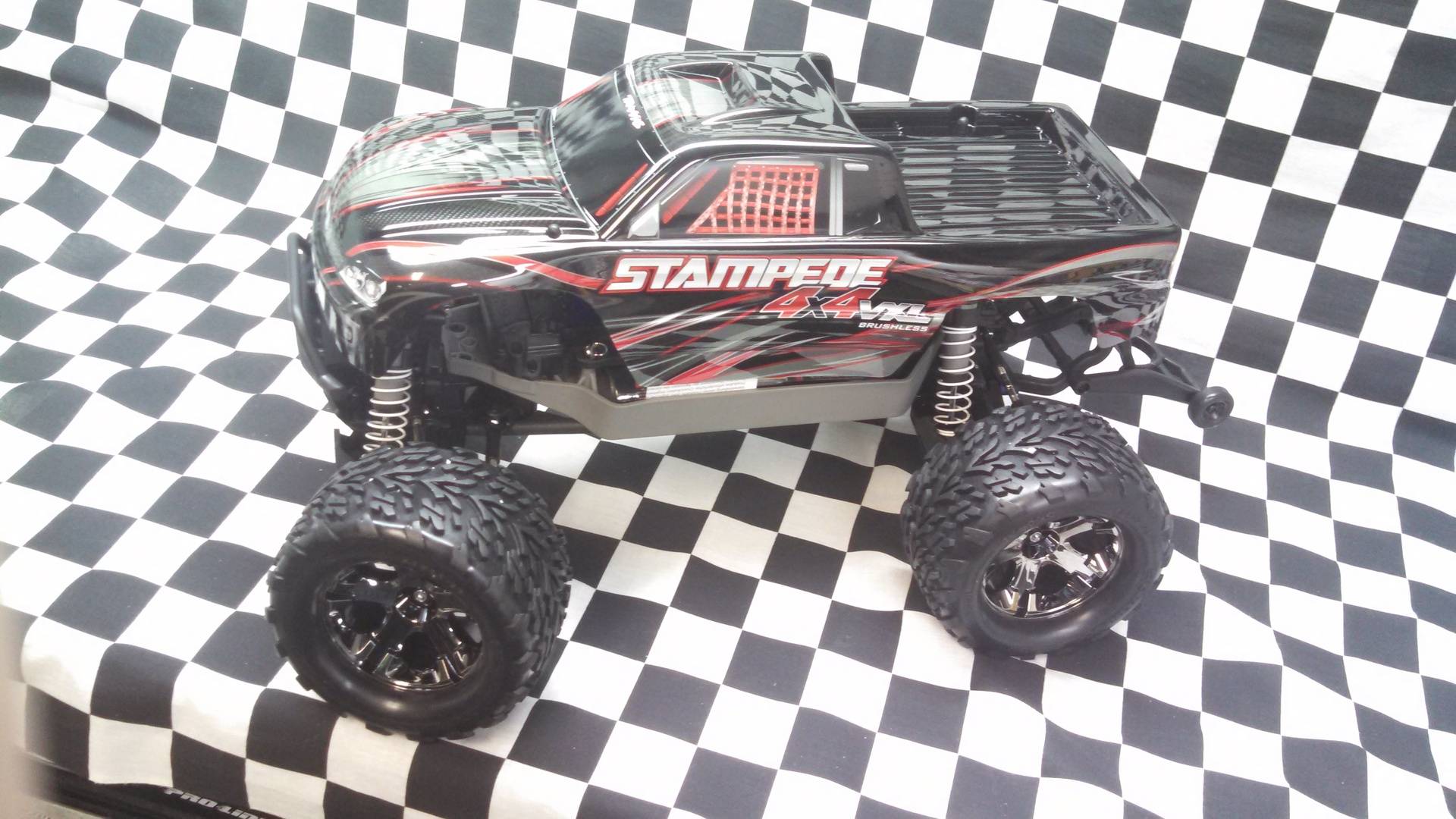 Traxxas 4WD Brushless Stampede