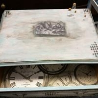 Alice themed drawers-top