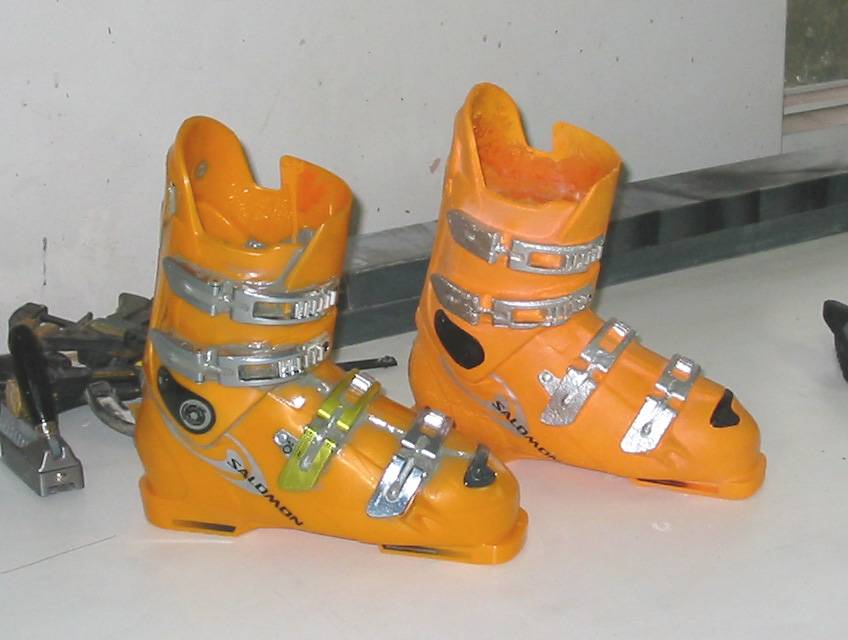 "stunt" foam ski boots