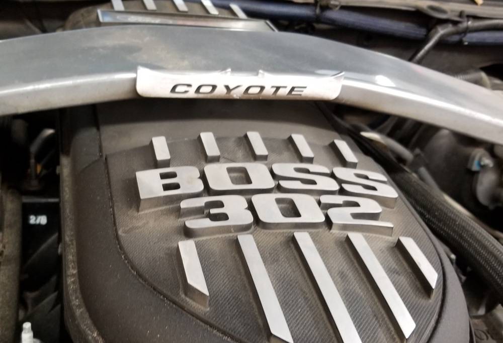 Boss 302 Mustang Coyote Kicker CVX 10s