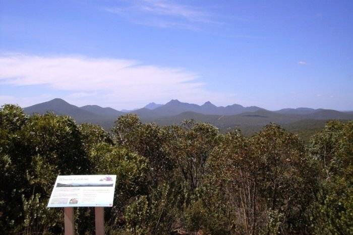Overlooking Stirling Ranges from the Western Lookout
