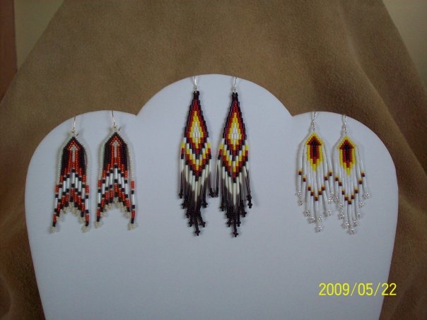 Beaded Arrows, Stacked Bugles with Red Bay Labrador Porkcupine Quills (center), Brickstitch Arrows v-shape