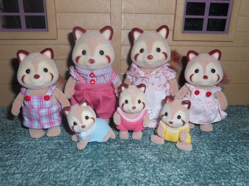 JP 20th Anniversary Mulberry Raccoon Family