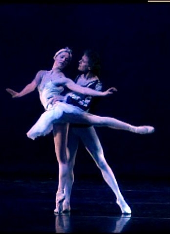 Swan Lake Act II, Milwaukee Ballet Dancers Jennifer Grapes and Darren McIntyre