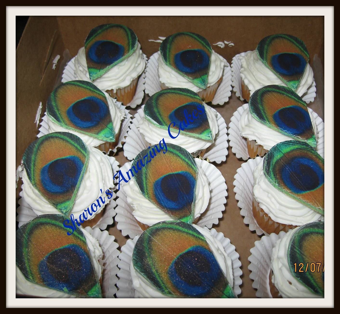 CC35 -Peacock Cupcakes