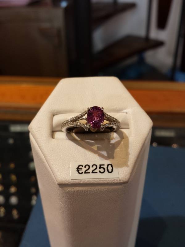 18ct Diamond and Pink Tourmaline ring