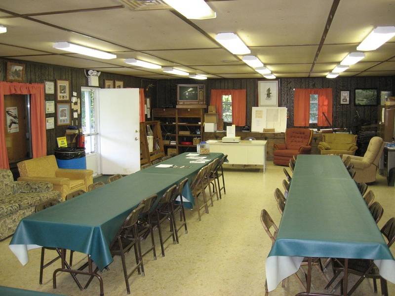 CLUBHOUSE INSIDE