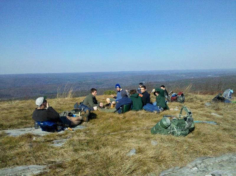 Crew 2 - Lunch at 1450'