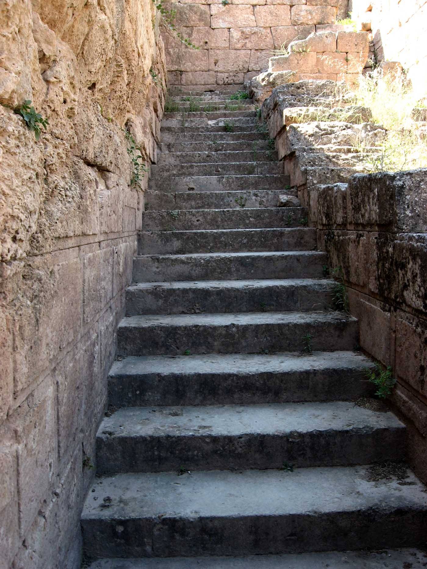 Stairway 2, Delphi