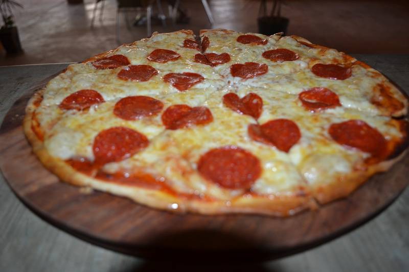 Pizza Peperoni Italian Style