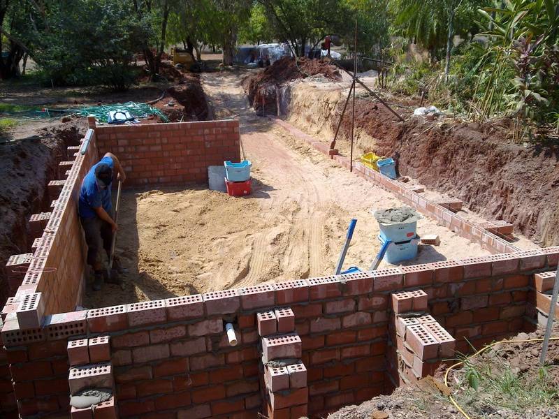 Wall brickwork 2