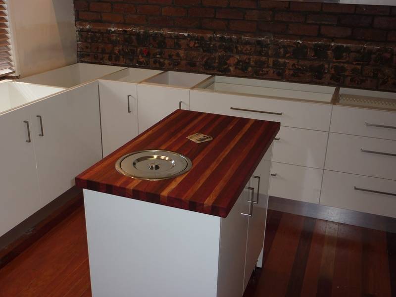 5. Mobile Island Unit with Butcher's Block Benchtop.