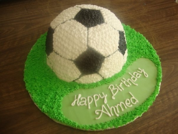 Half soccer ball Cake (B113)