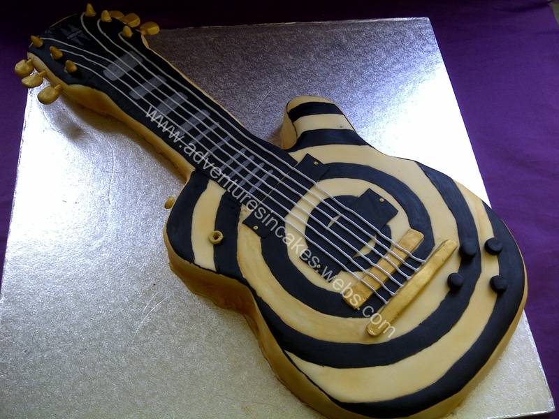 Electric guitar birthday cake