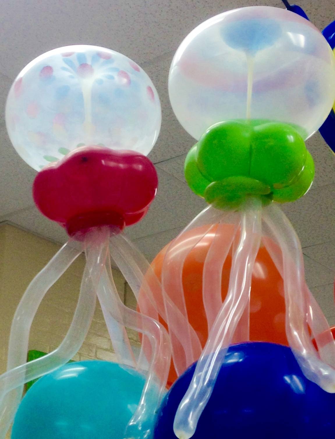 Balloon Jellyfish Sculpture