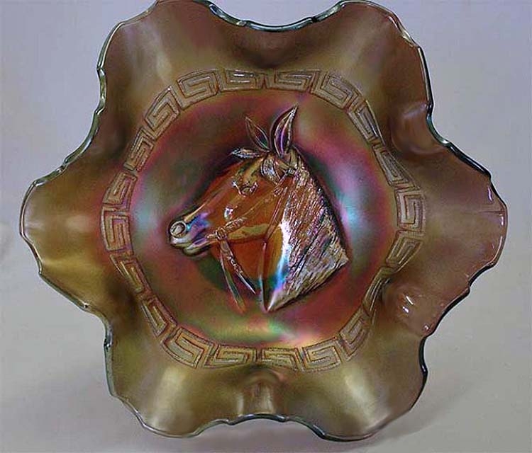 Pony 6 ruffled bowl in amethyst