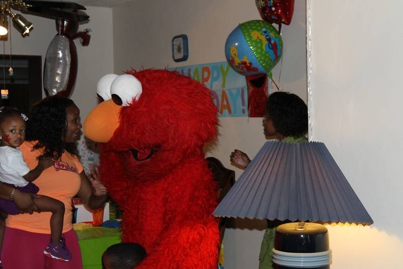 Elmo at a birthday party