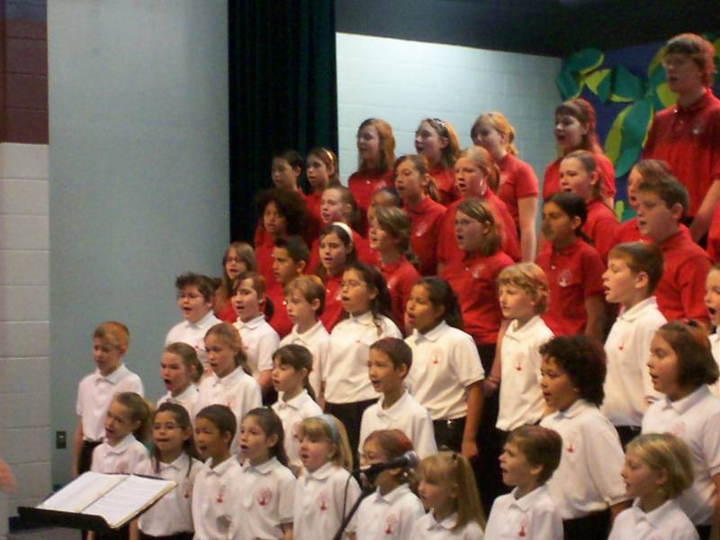 Concert & Apprentice Choir sing together