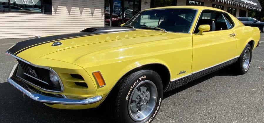 42. 70 Ford Mustang MACH 1.